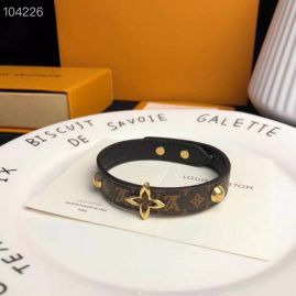 Picture of LV Bracelet _SKULVbracelet02cly18910688